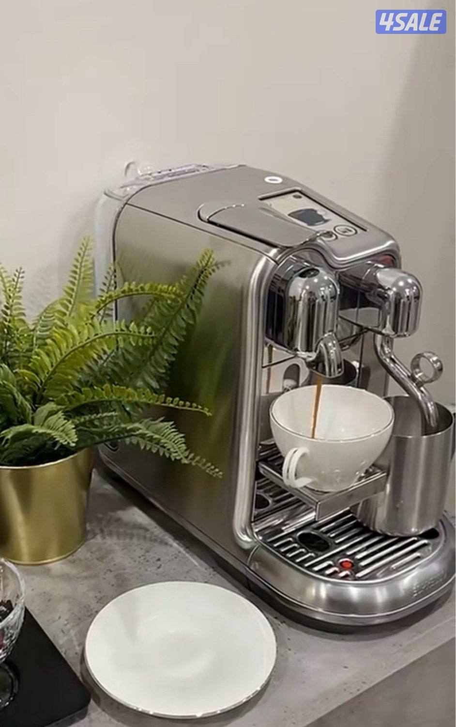 مكينة نيسبرسو كرياتيستا برو0