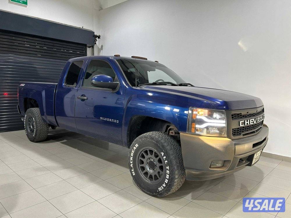 Chevrolet Silverado 1500 LT Super Cab1