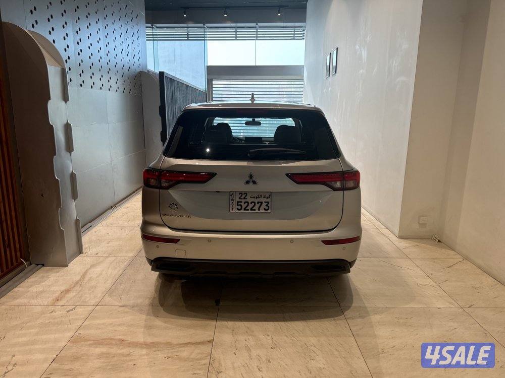Mitsubishi Outlander4