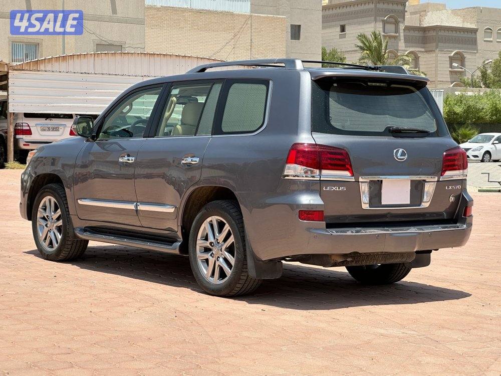 لكزس LX570
 سلندر 8
عداد : 123 الف وارد الساير4