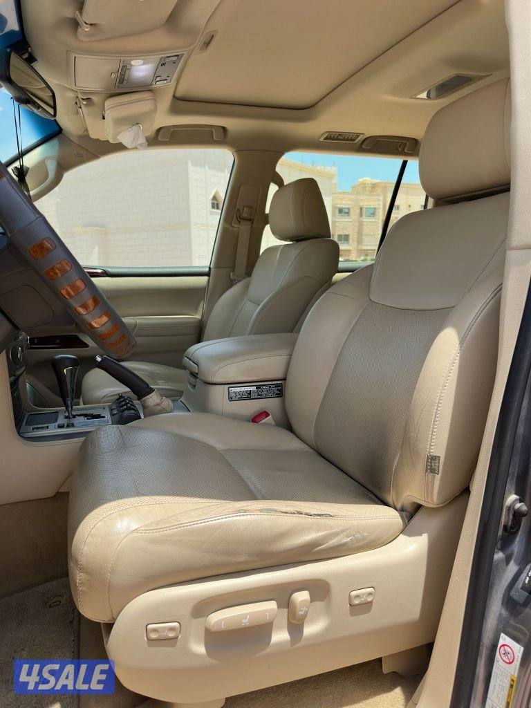لكزس LX570
 سلندر 8
عداد : 123 الف وارد الساير10