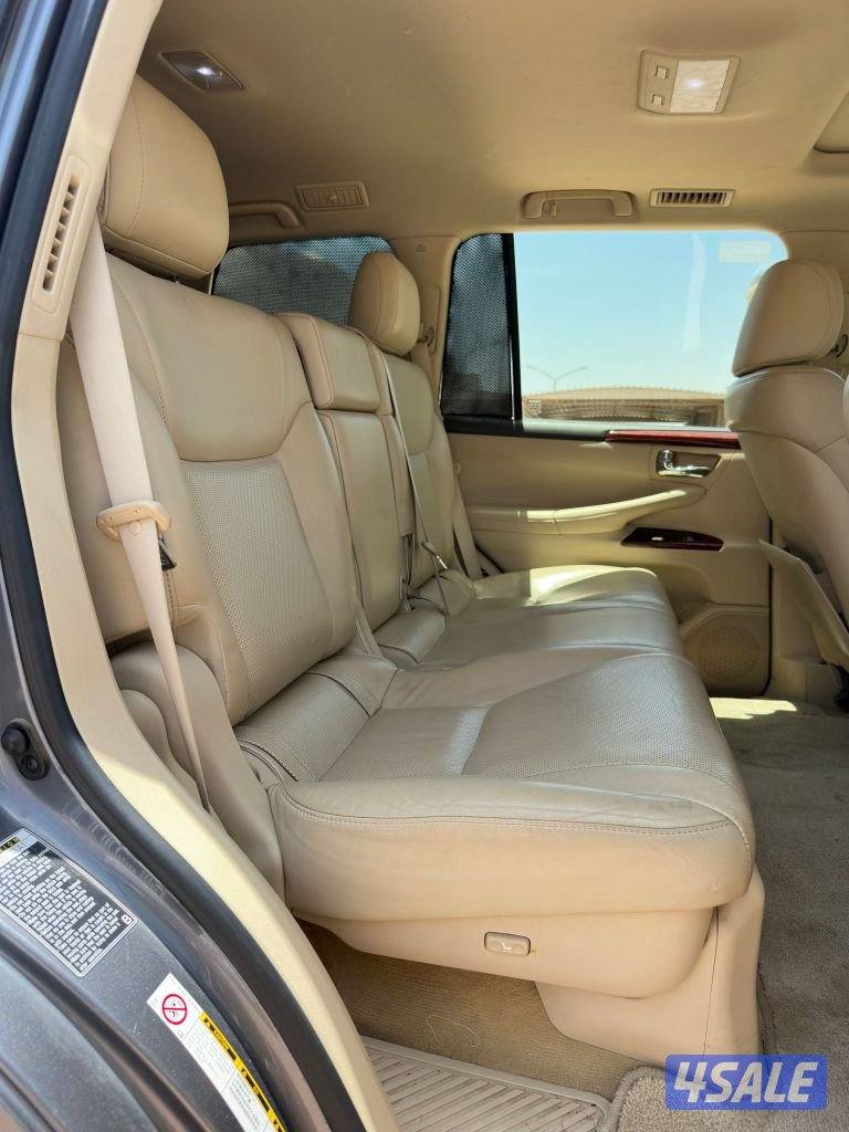 لكزس LX570
 سلندر 8
عداد : 123 الف وارد الساير13