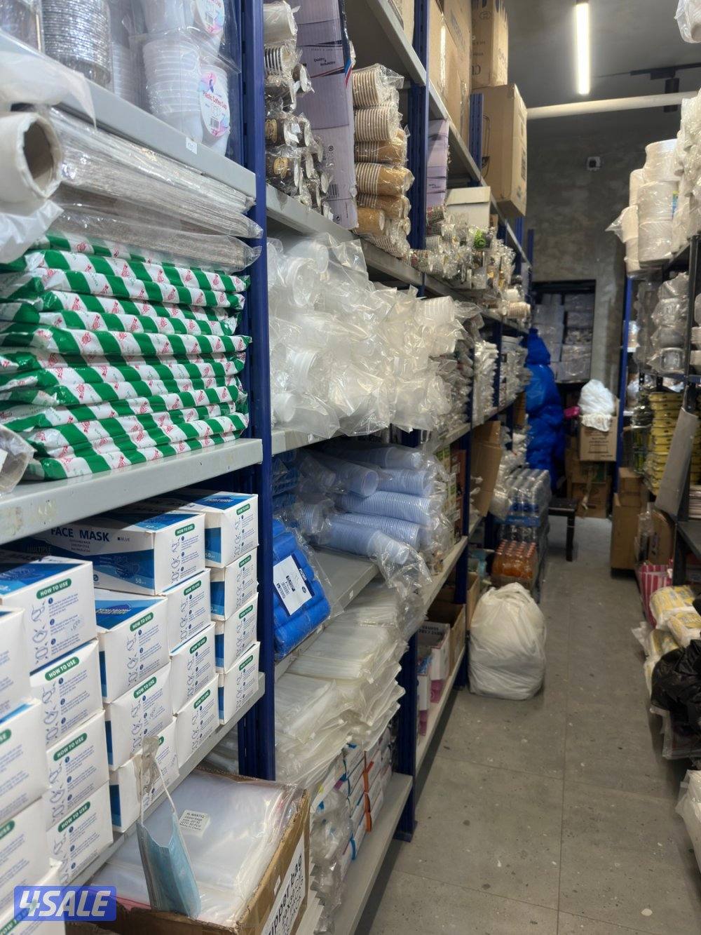 للبيع أو للضمان مع الرخصه محل لبيع المواد الغذائية بالتجزئة5