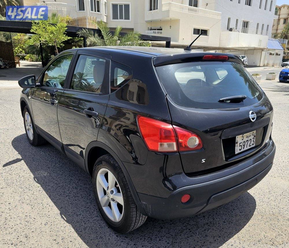 بحالة ممتازة جيب نيسان قشقاي 2008 محركات نظيفة مكيف بارد تواير جديدة6