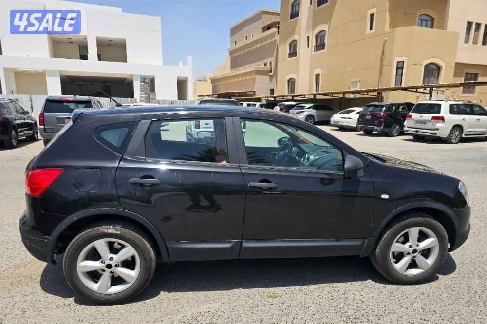 بحالة ممتازة جيب نيسان قشقاي 2008 محركات نظيفة مكيف بارد تواير جديدة8