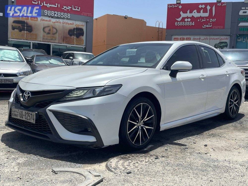 تيوتا كامرى SE. V60