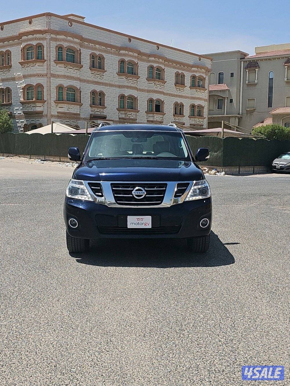 Nissan patrol LE0