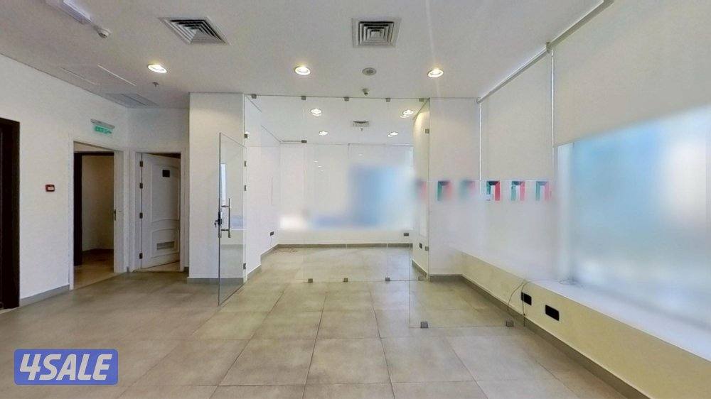 متوفر دور تجاري في برج كتير راقي بموقع متميز بالقبلة المساحة ١٣٠0