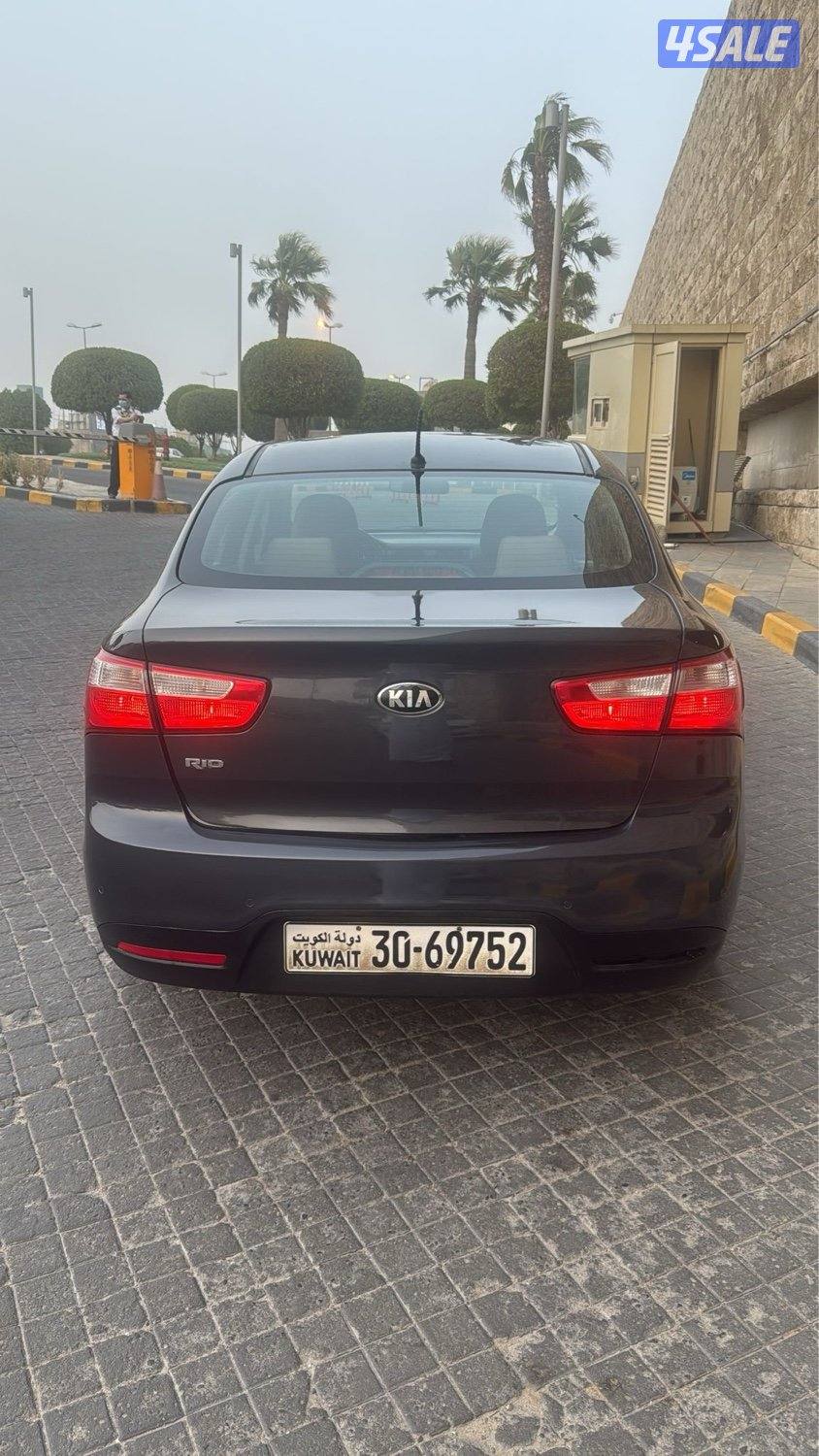 بيعه سريعه  ٢٠١٥ شرط الفحص قير مكينه شاصي فيهم شي علي احسابي1