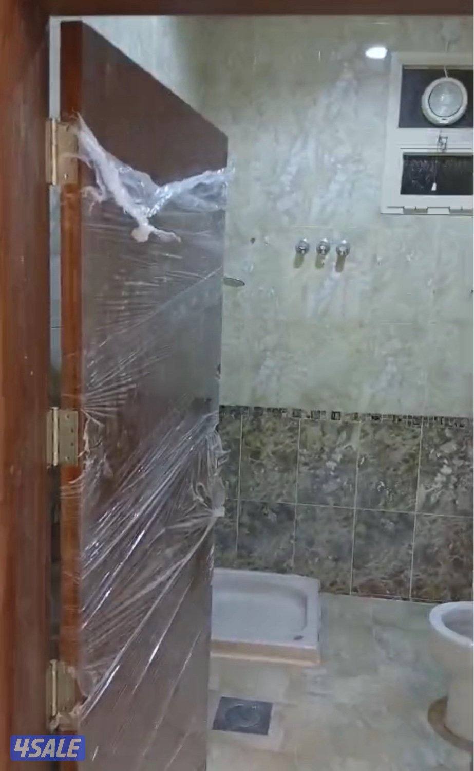 من المالك مباشرة للإيجار شقة في شمال غرب الصليبخات 3 غرف نوم2