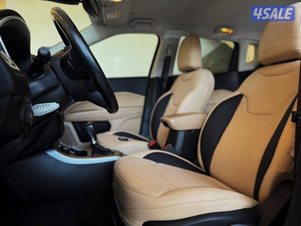 جيب كومباس4