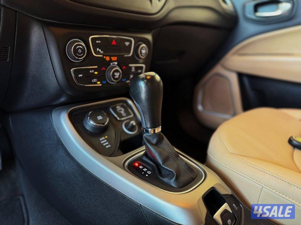 جيب كومباس5