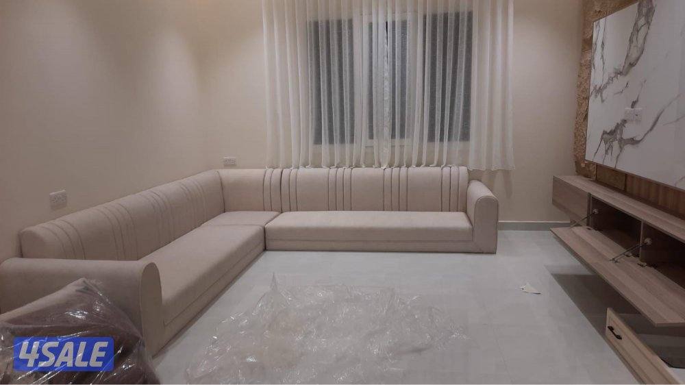 تفصال وتصليح جميع أنواع الكنب ودونيات وستاير ويوجد احدث موديلات ادجج5