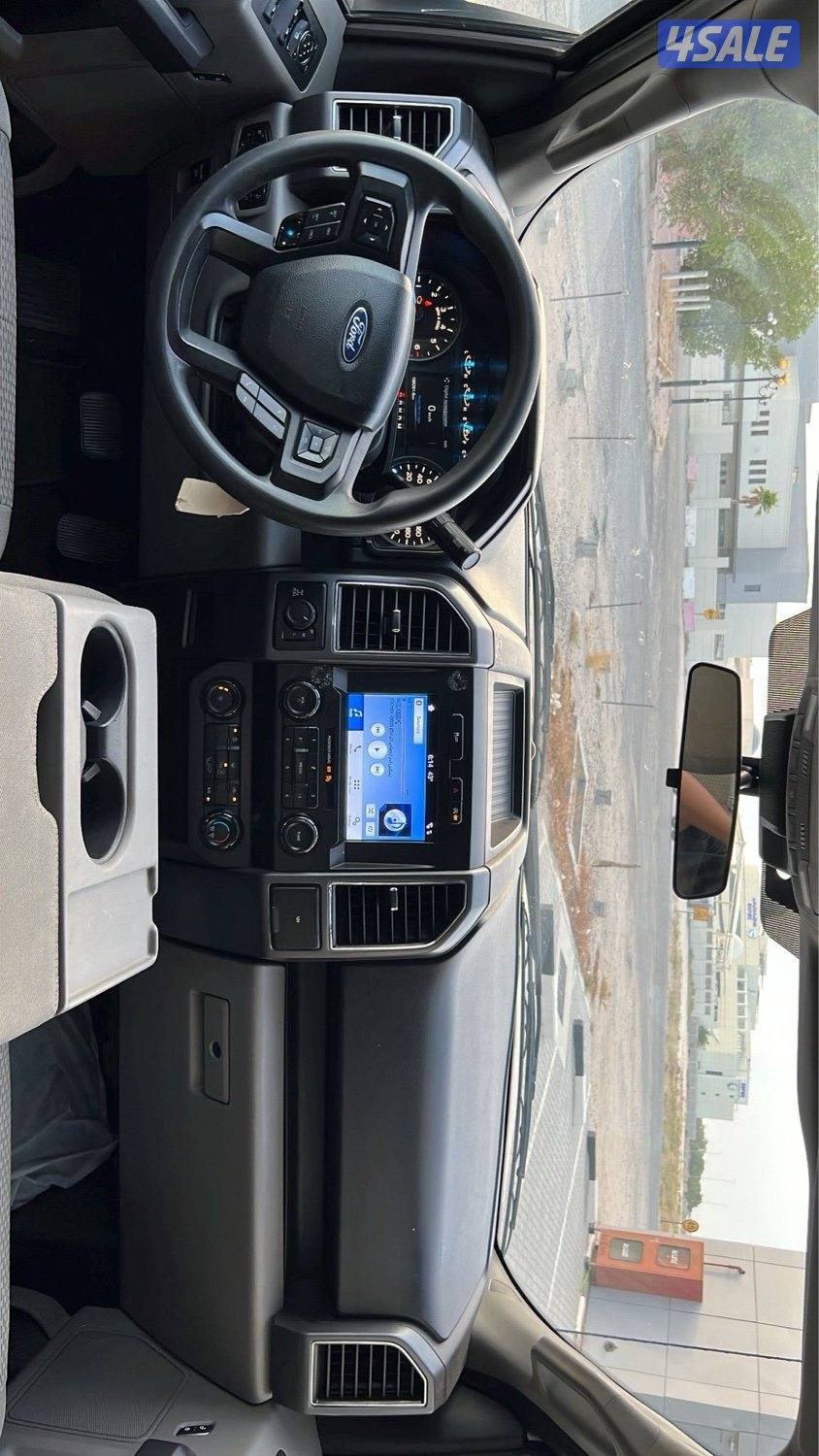 للبيع وانيت فورد f1506