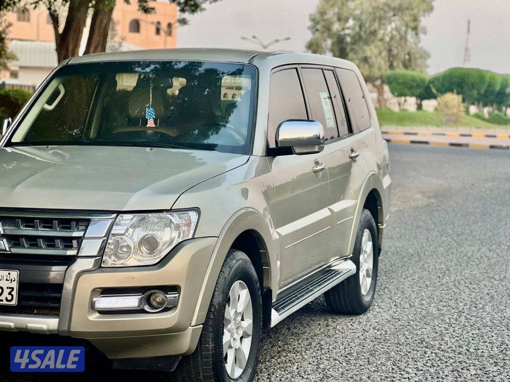 للبيع باجيرو 201810