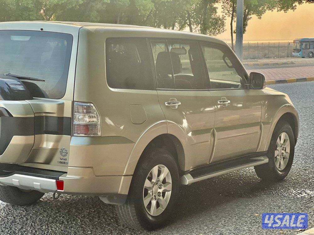 للبيع باجيرو 201811