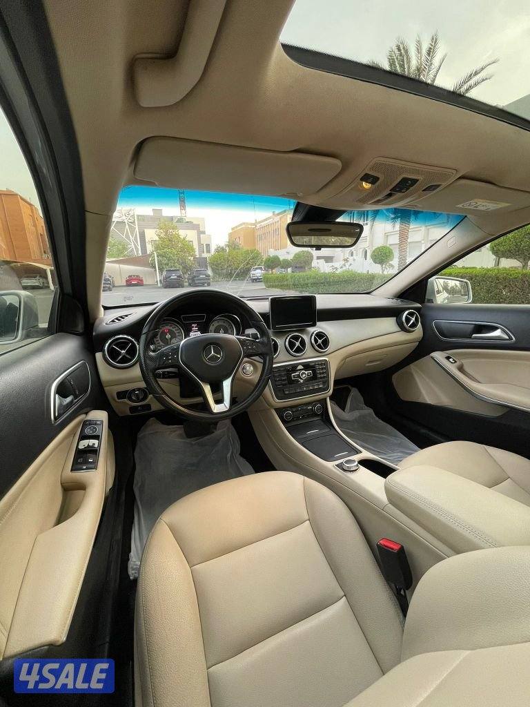 مرسيدس GLA 250 بحالة الوكاله 20158