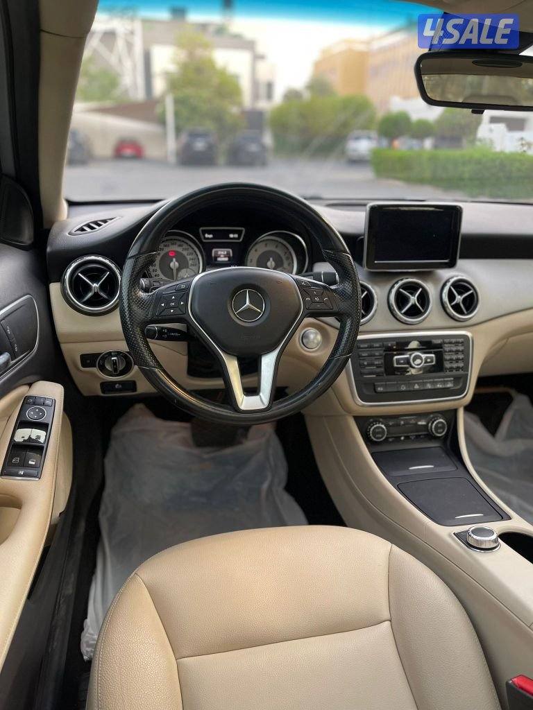 مرسيدس GLA 250 بحالة الوكاله 20159