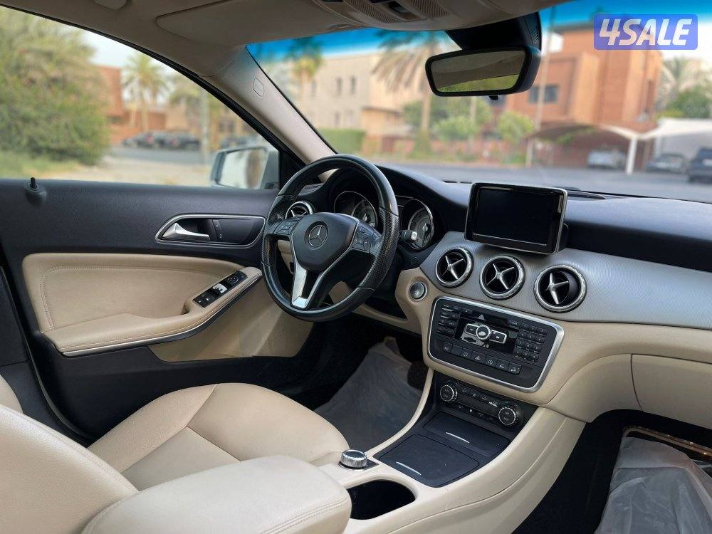 مرسيدس GLA 250 بحالة الوكاله 201510