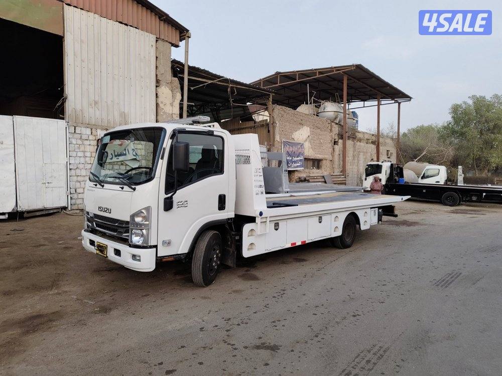 للبيع سطحة موديل ٢٠٢٤ اصفااار جديده تفصال الفودري المكينه الكبيره0