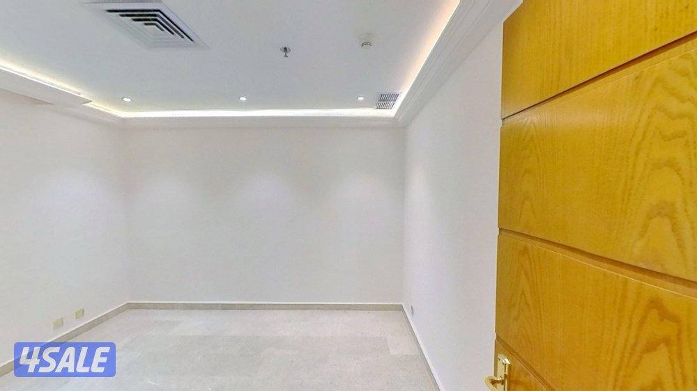 للايجار شقة بالشعب السكني مساحة ٢٥٠ متر3