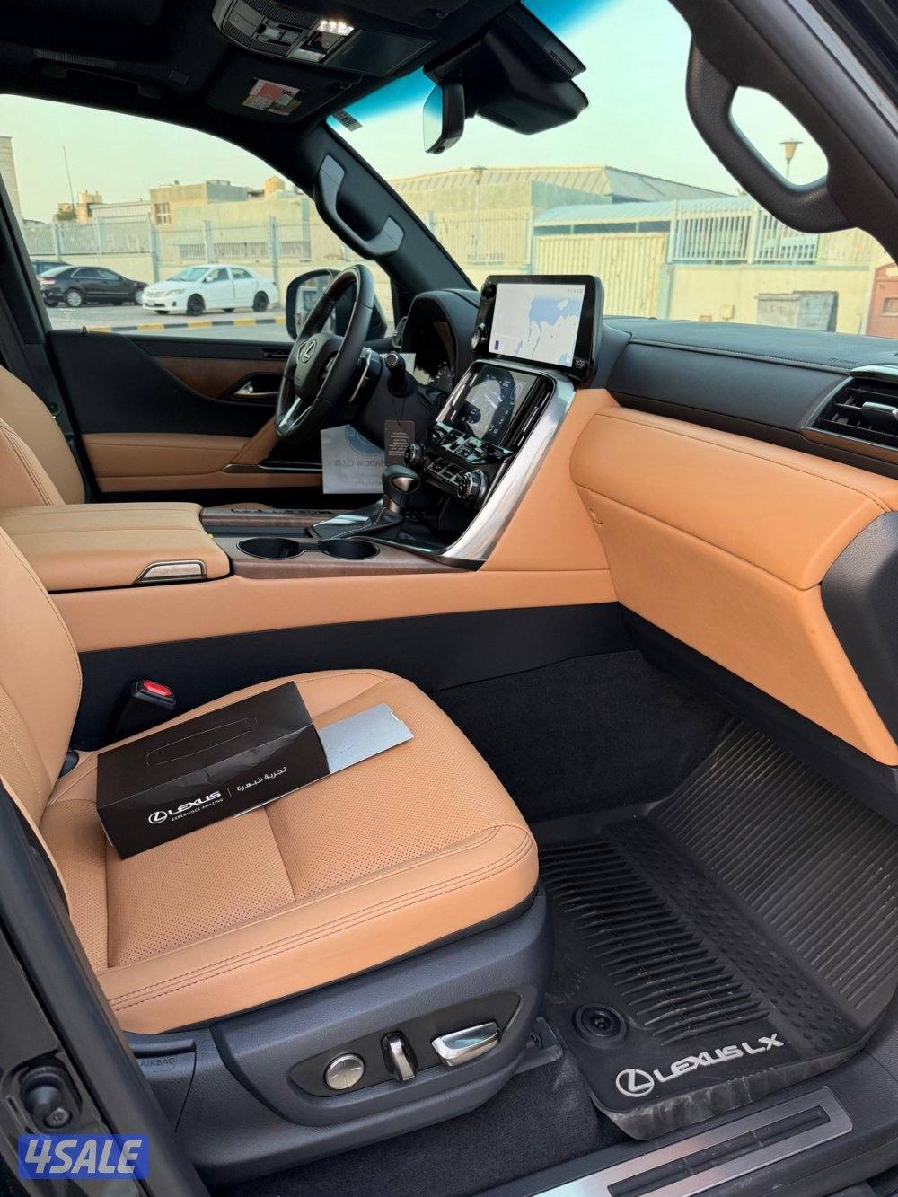 للبيع جيب لكزس 20246