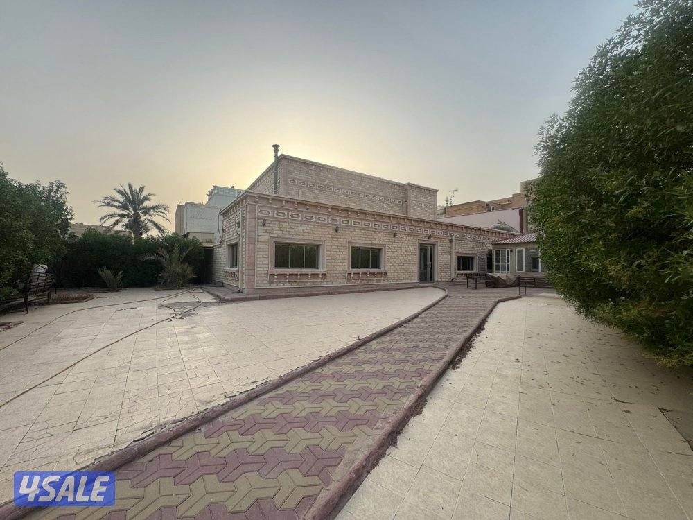 للبيع في الصباحية و الرقه و الوفرة و الظهر و صباح الاحمد و فهد الاحمد0