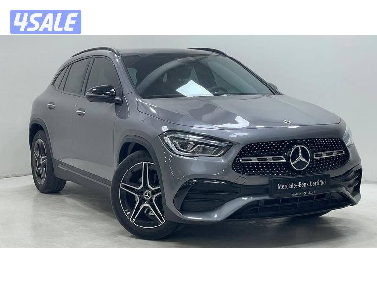 Mercedes-Benz GLA1