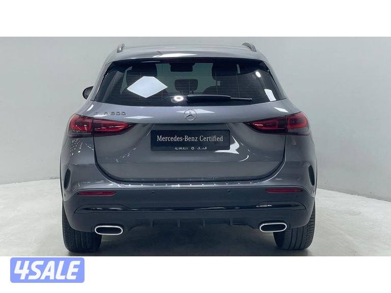 Mercedes-Benz GLA6