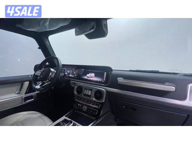 Mercedes-Benz G-Class9