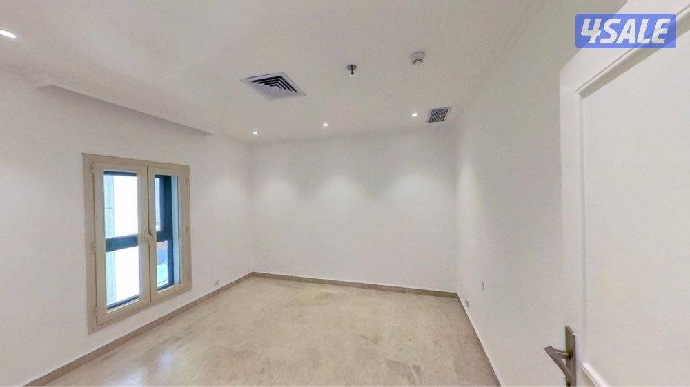 للايجار شقة تجارية بالشعب السكني مساحة ٢٥٠ متر4