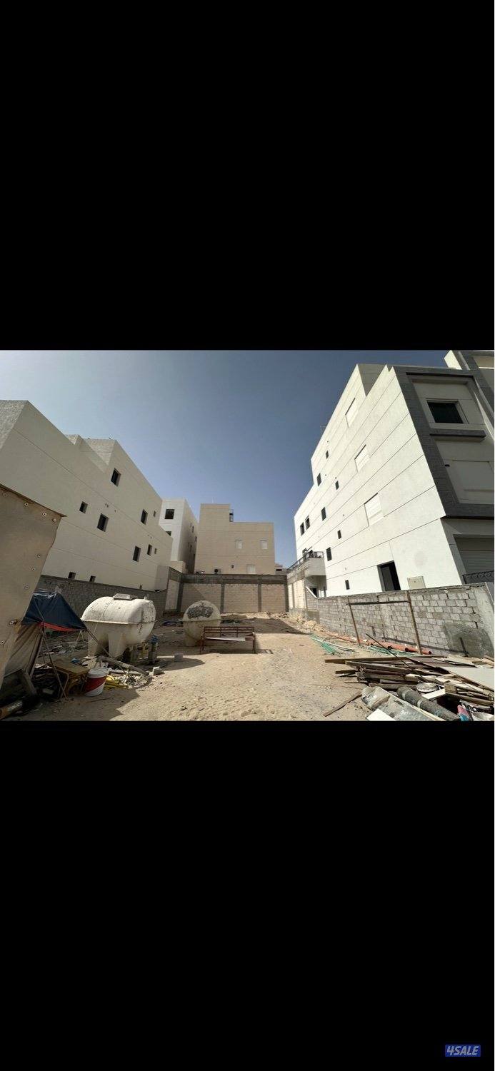 لدي ارض بجنوب عبدالله المبارك سد وارغب بلبدل الداخلي مع موقع افضل0