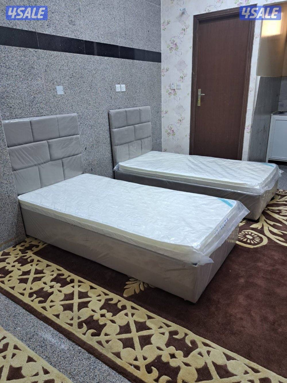 يوجد لدينا جميع انواع السراير جاهز وتفصال4