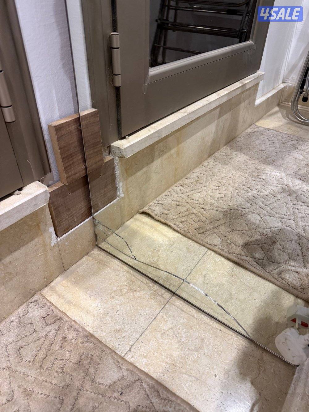 للبيع مجموعه اثاث مستعمل بحاله جيدة جداً5