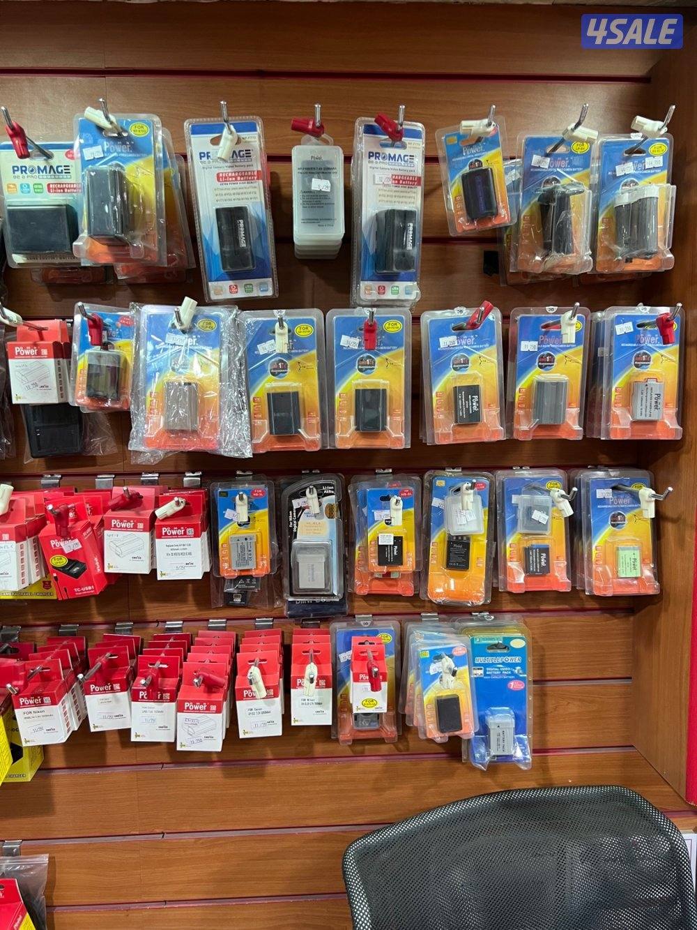 بطاريات كاميرات و شواحن جديد و مستعمل  كاميرات مستعمله كفاله شهر2