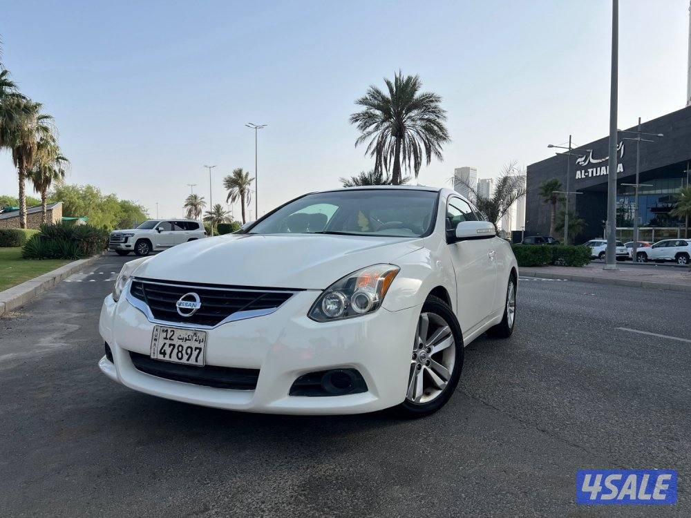 Nissan Altima 2012 coupe - نيسان ألتيما كوبيه0