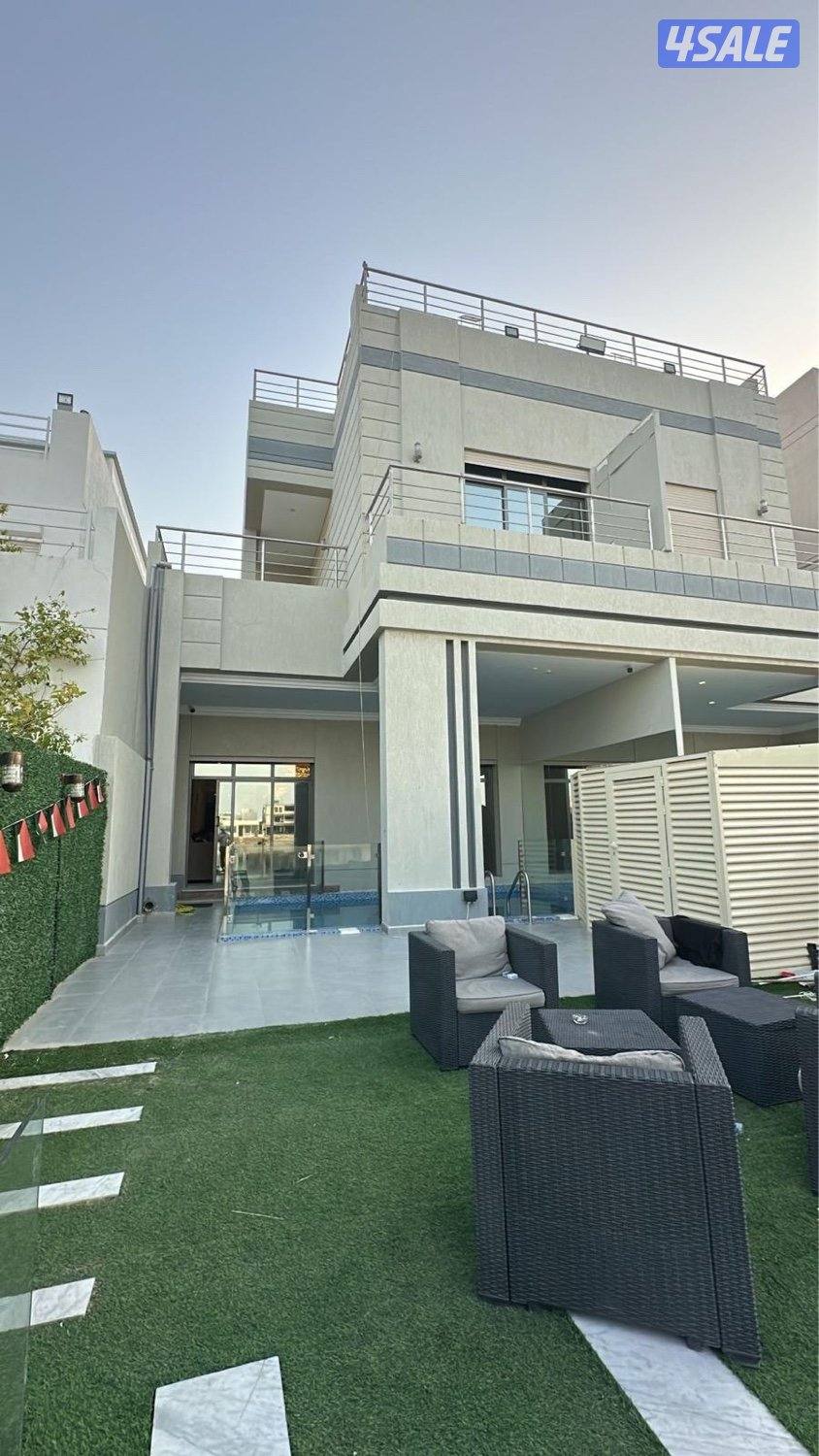 شاليه للعوائل فقط يتكون من ٧ غرف + غرفه للخدم ماستر12