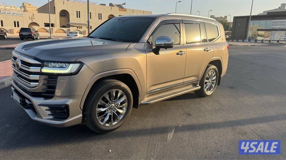للبيع لاند كروزر vx تون تيربو4