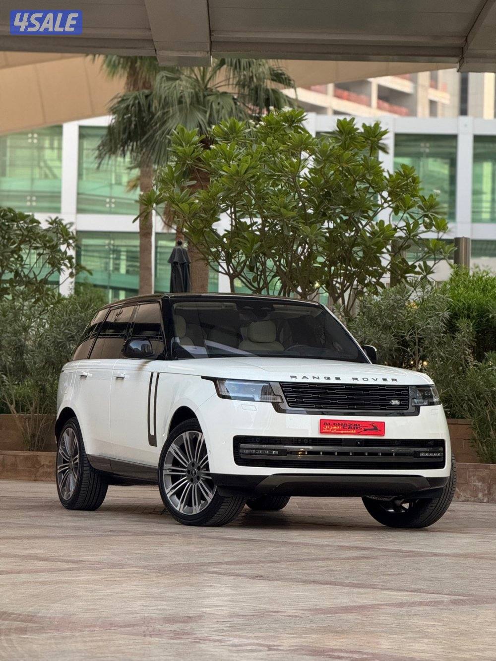 Range Rover P530 / 2023 / 30 km تحت الكفالة / طلبية خاصة0