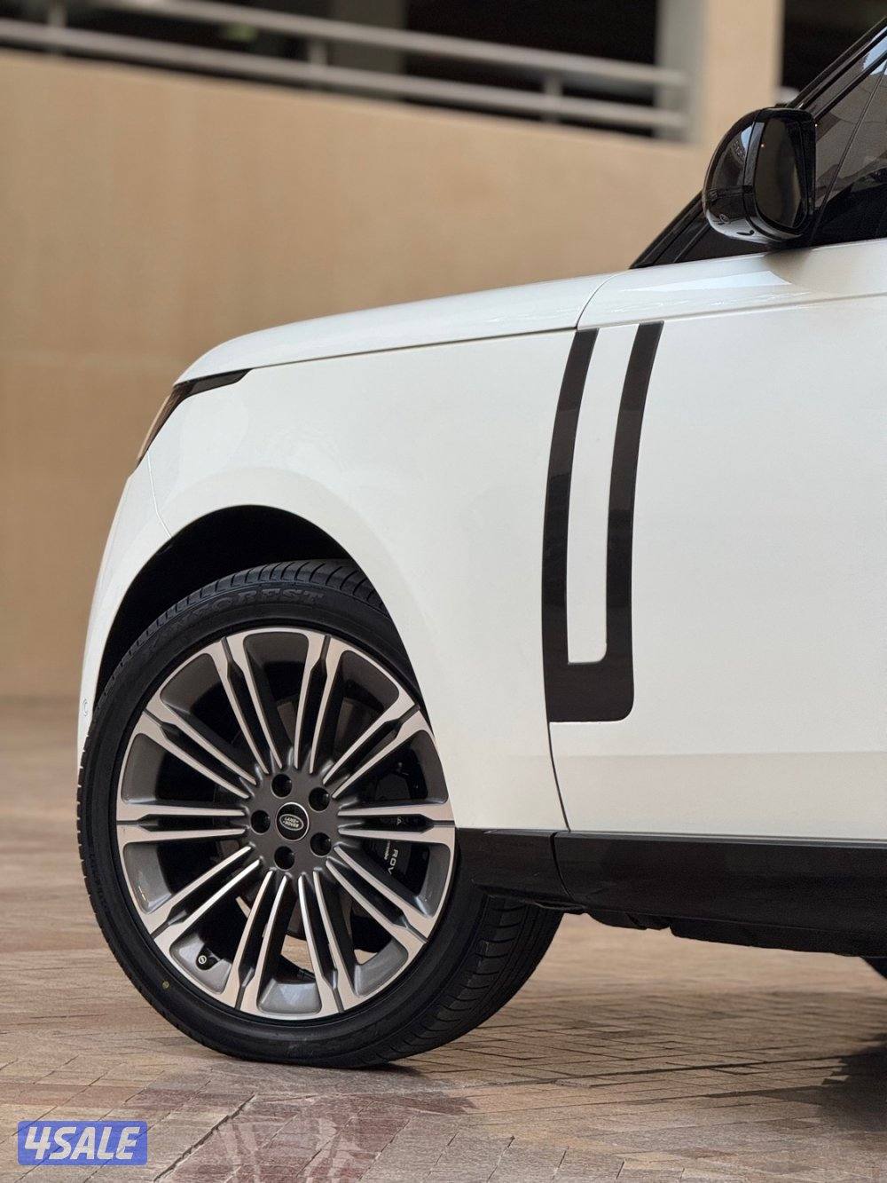 Range Rover P530 / 2023 / 30 km تحت الكفالة / طلبية خاصة2