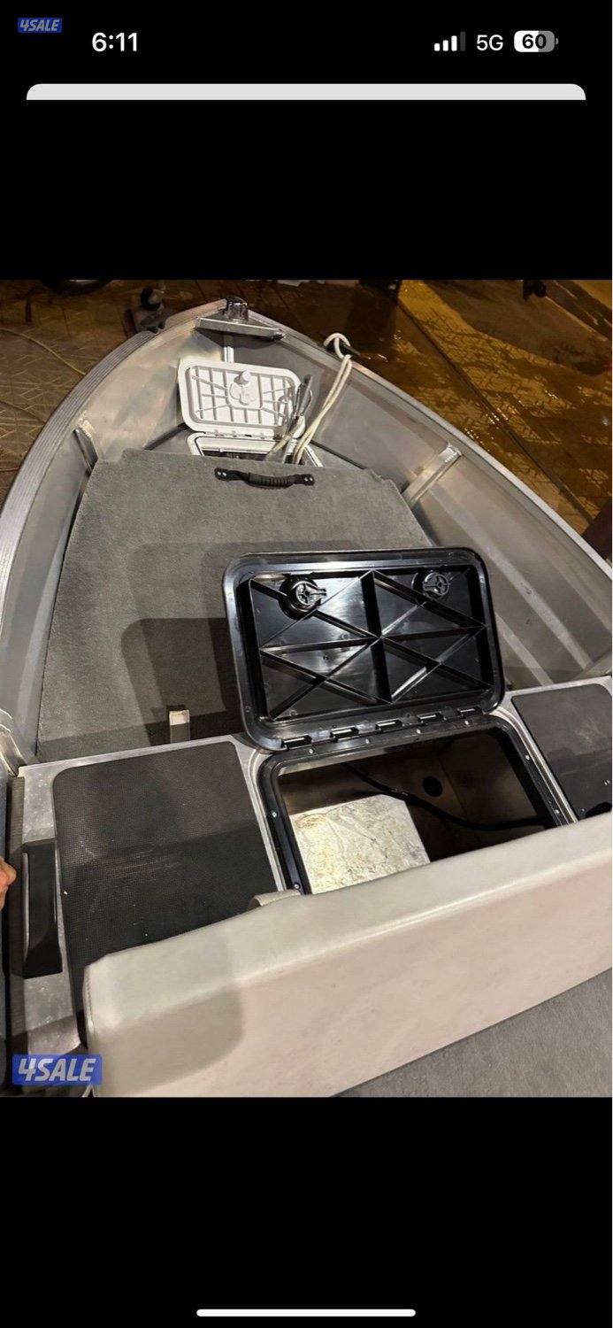 لبيع طراد مع دفتره كيمبل ١٢ قدم1