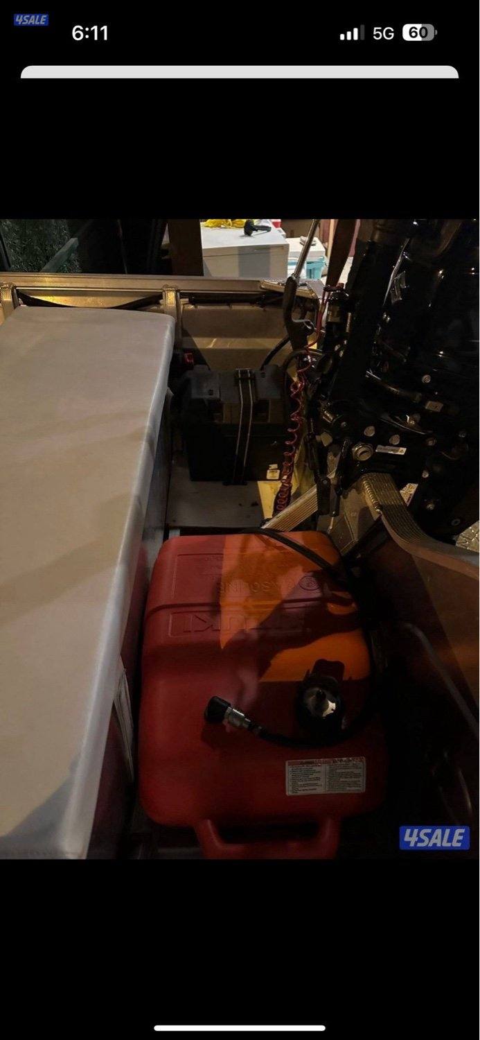 لبيع طراد مع دفتره كيمبل ١٢ قدم3