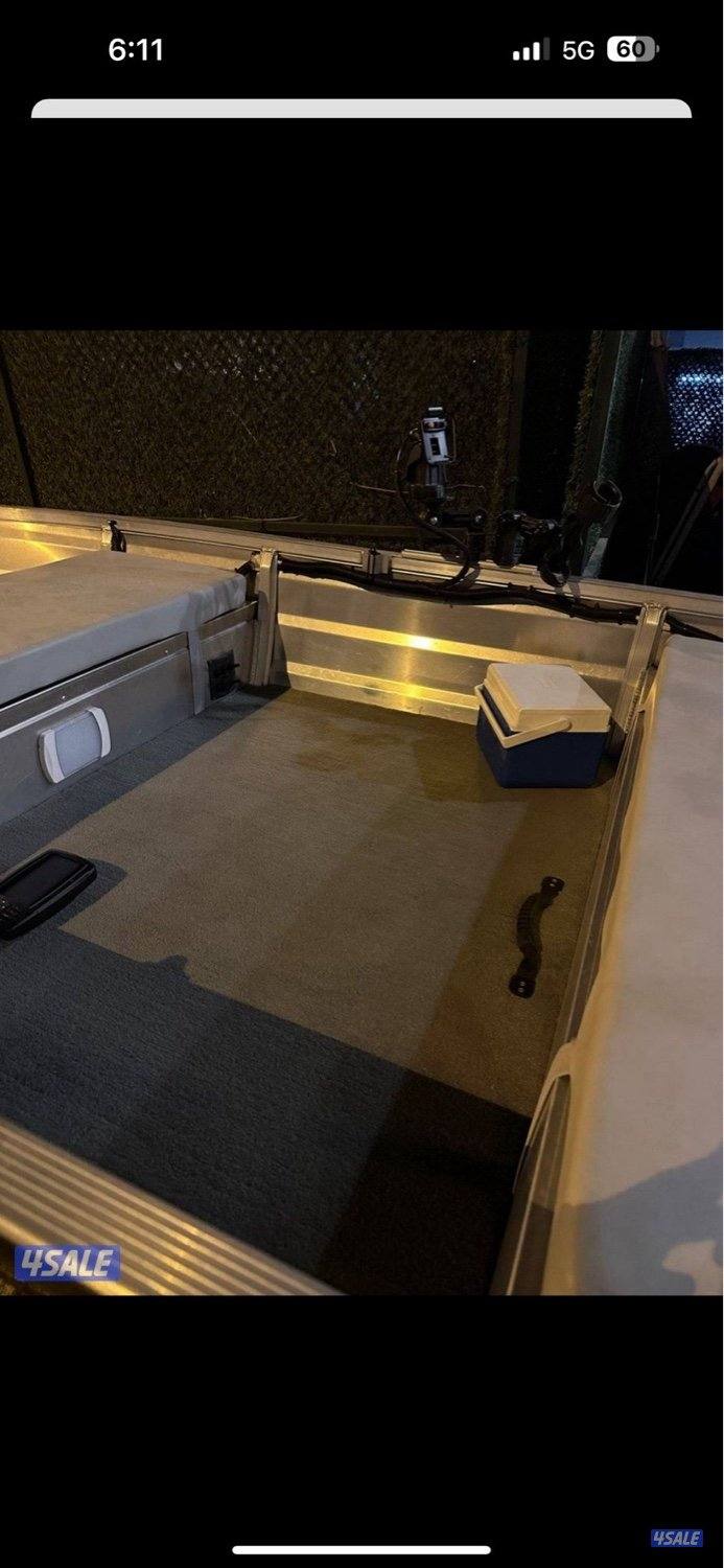 لبيع طراد مع دفتره كيمبل ١٢ قدم4