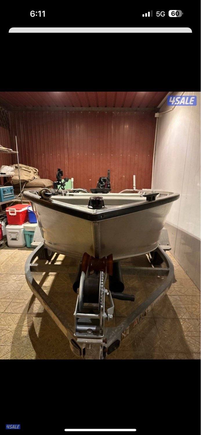 لبيع طراد مع دفتره كيمبل ١٢ قدم7