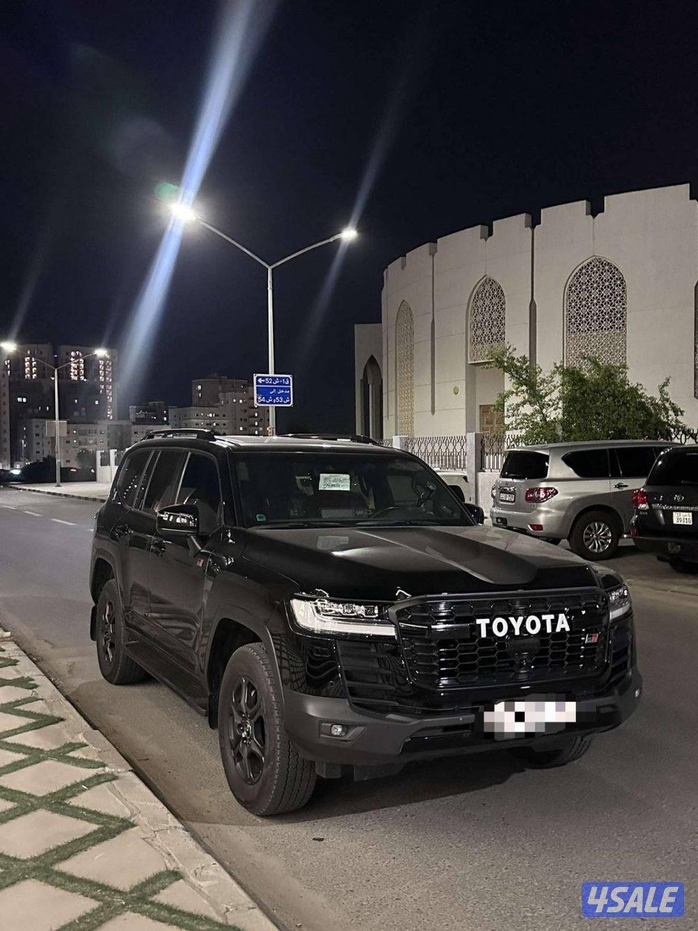 لاند كروزر GR0