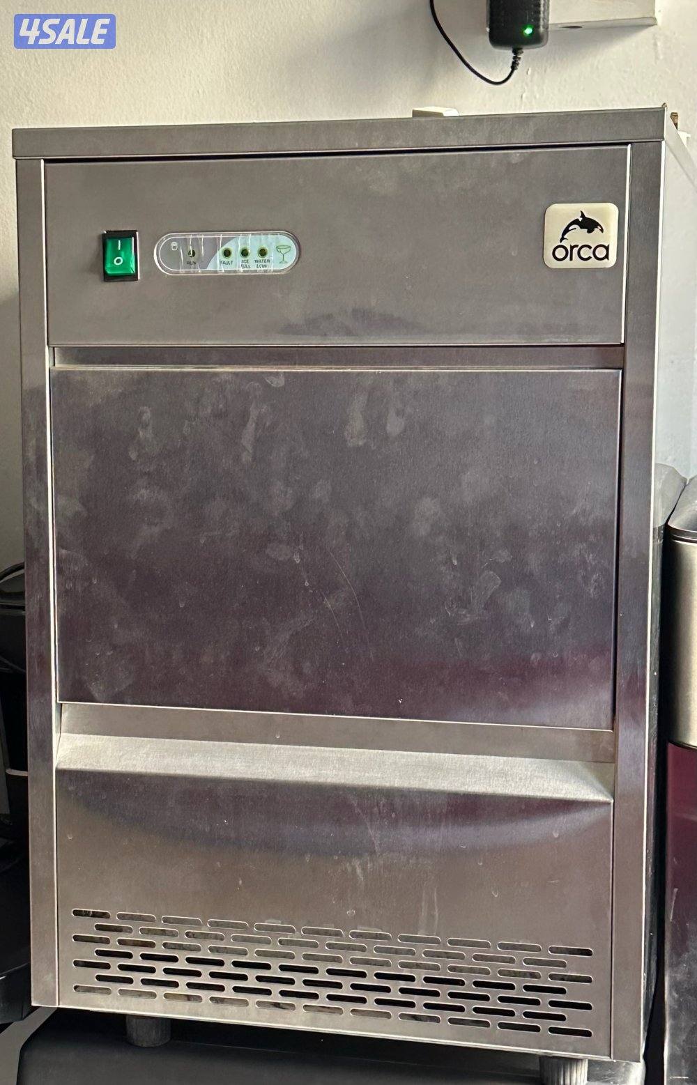 للبيع مكينة ثلج0