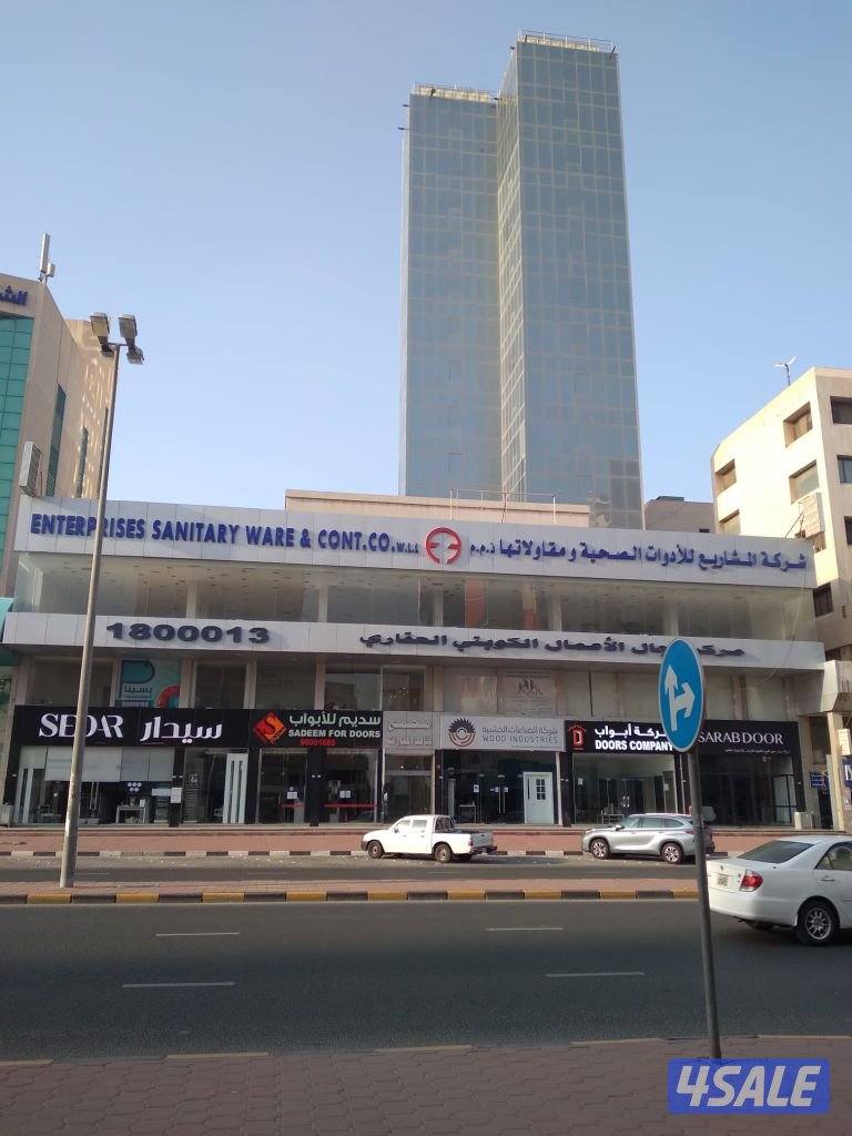 لحق الان العرض محدود لدينا وفقط3