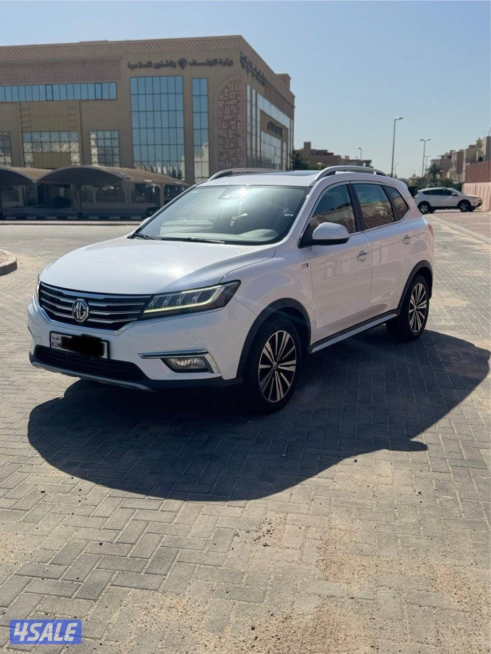 للبيع MG5