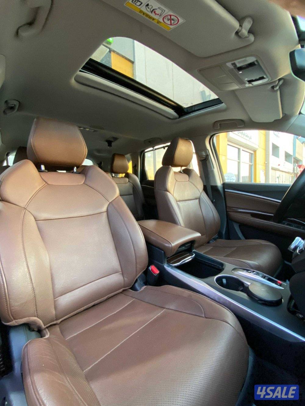 أكيورا MDX9
