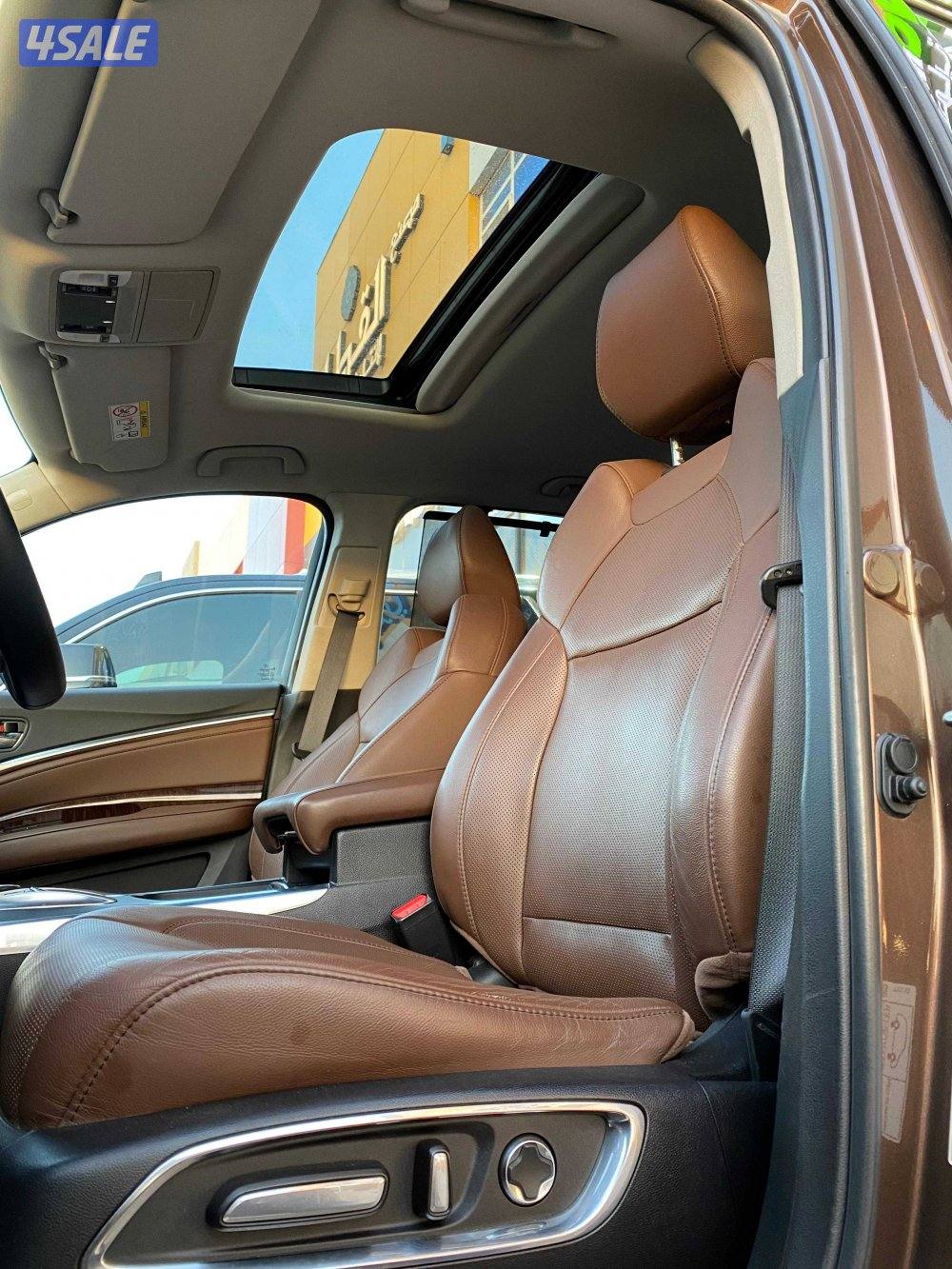 أكيورا MDX10